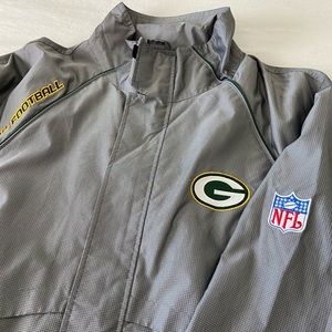 Like new NFL Packers Reebok on field jacket